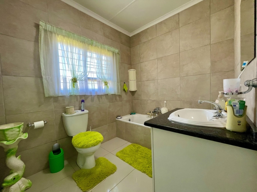 3 Bedroom Property for Sale in Wilkoppies North West